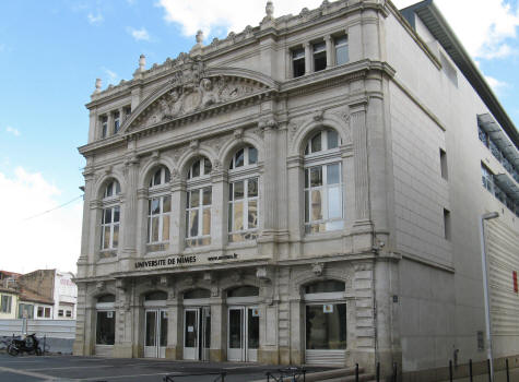 Nimes University